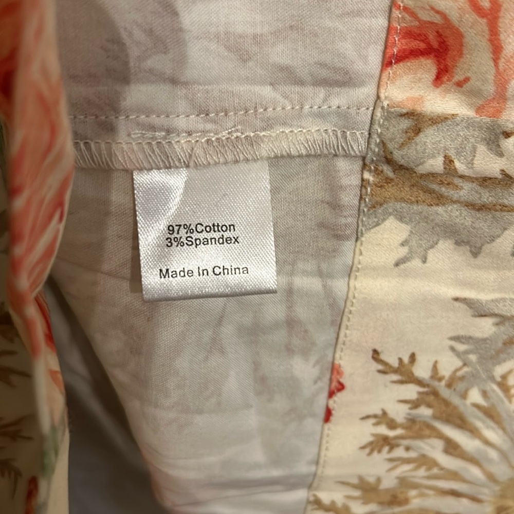 “Sun Faded Floral” Crawford Dress
TUCKERNUCK - Picture 7 of 11